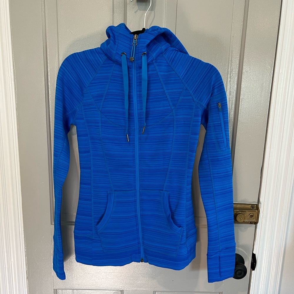Athleta Blue Print Zip Up Hoodie with Thumbhomes